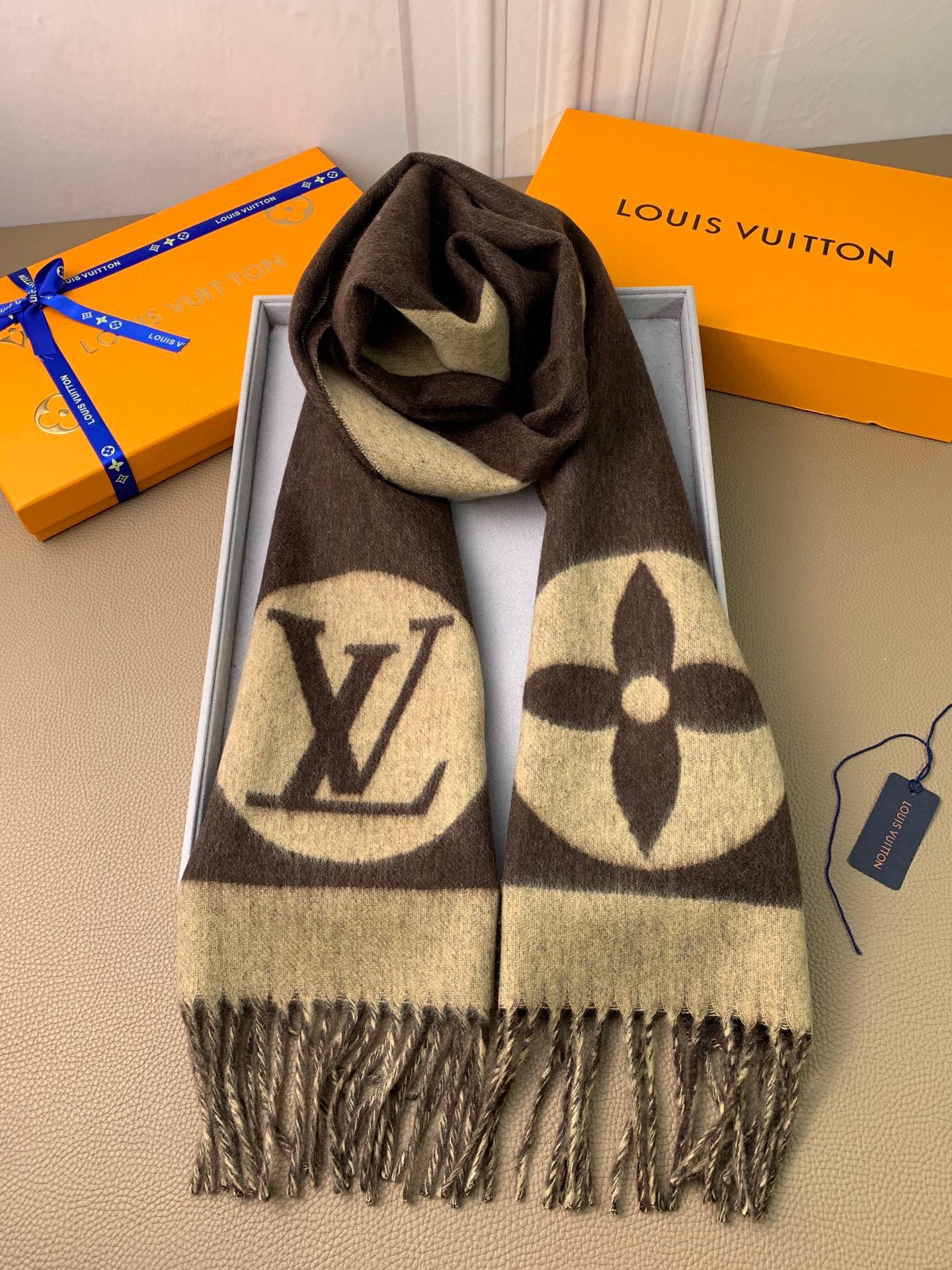 Louis Vuitton Scarf